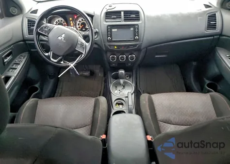 2016 Mitsubishi Outlander Sport Es z USA, uszkodzony, nr VIN JA4AP3AW7GZ049930